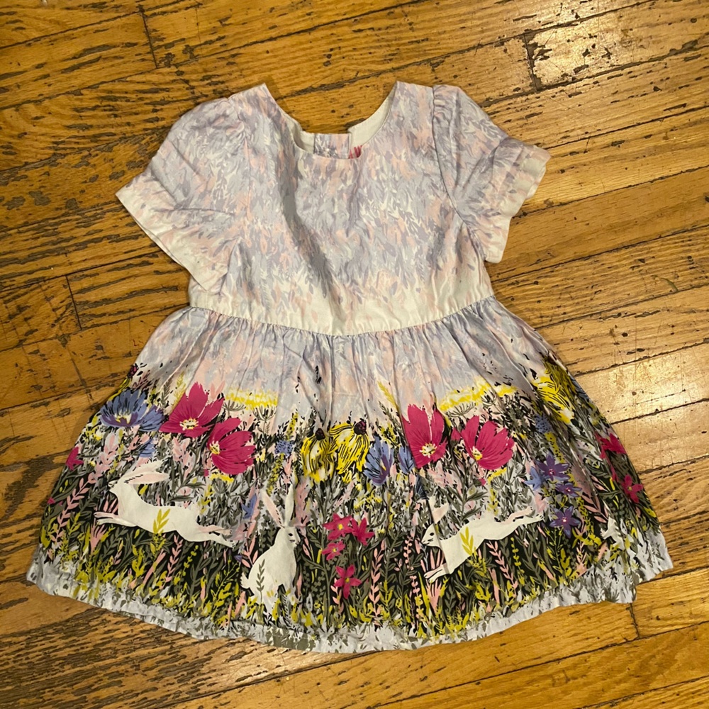 EASTER DRESS 🐇Oshkosh beautiful floral bunny dress for summer or Easter.